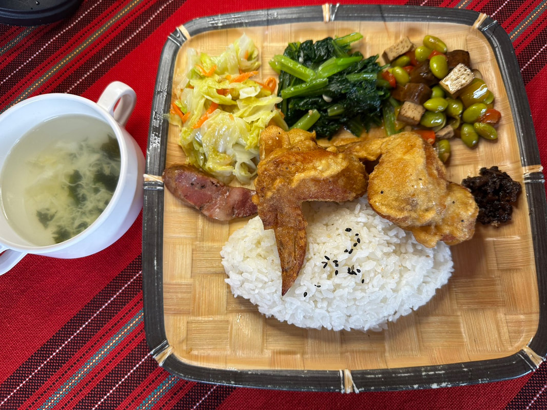 小燕子複合式餐館-10