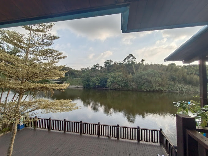 綠光水岸景觀餐廳2